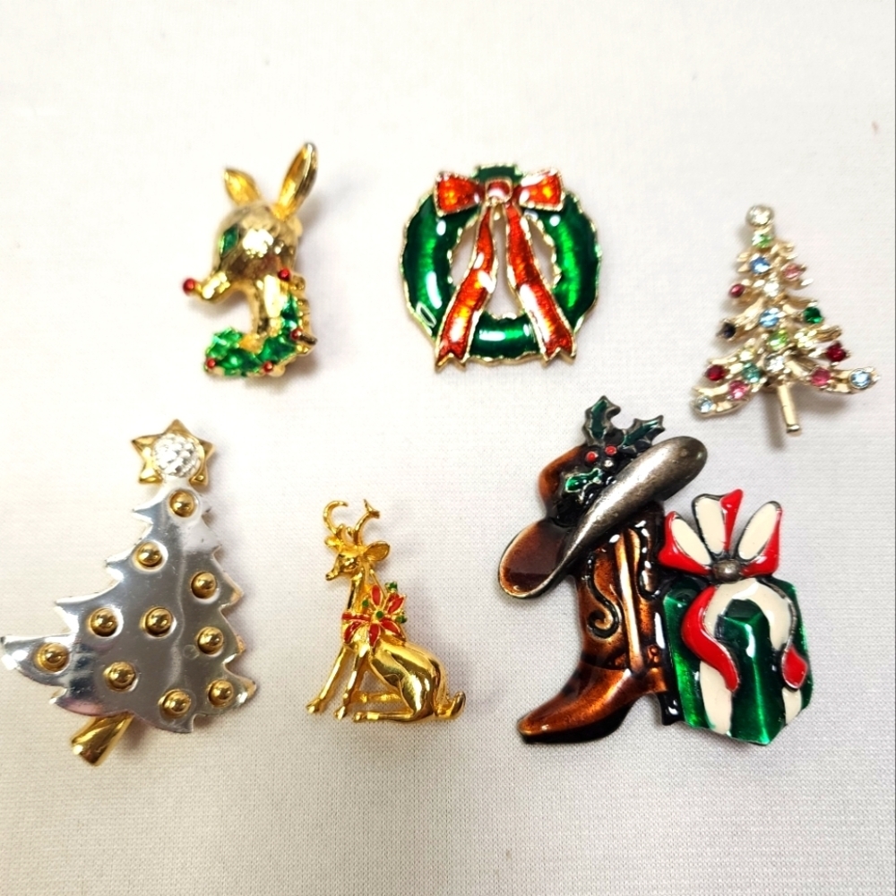 Vintage Holiday Brooch Bundle